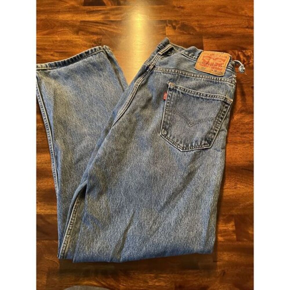 Levi's 550 Jeans Mens 36 Casual Regular Straight‎ Light Wash Blue Denim 36x34